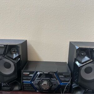 Samsung Audio System with Black and Blue Design